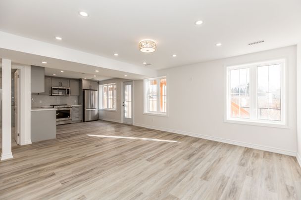 For Lease - 53 Ladder Crescent, East Gwillimbury, Ontario - Photo 1