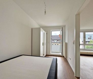 Neustadt / Renovierte 2-Zimmer-Wohnung mit Loggia in begehrter Lage - Photo 2