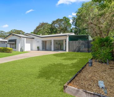 Spacious & Secure Family Home in Mount Sheridan - Photo 5