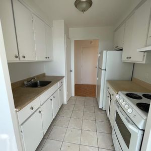 1 CH - 1 SDB - Montréal - $1,295 /mo - Photo 3