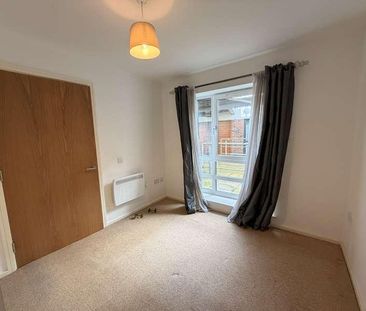 Flixton Road, Urmston, M41 - Photo 6