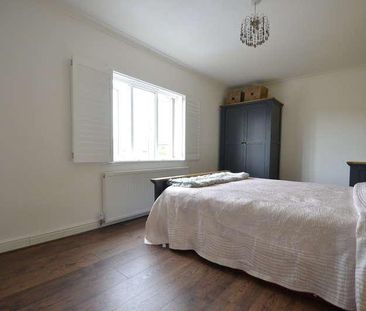 Orchard Avenue, Ashford, TW15 - Photo 5