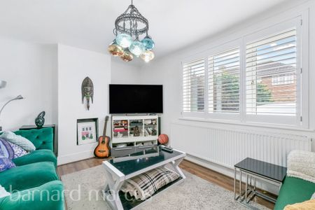 Orchard Avenue - Photo 3