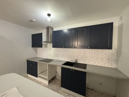 Location Appartement 3 pièces 84m² ORLEANS 45000 - Photo 5