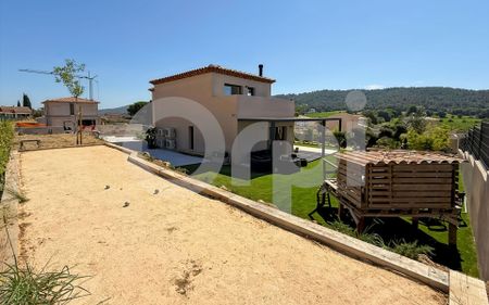 Maison à louer 5 pièces • 140,70 m2 La Crau - Photo 4