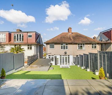 3 bedroom semi-detached house to rent - Photo 3