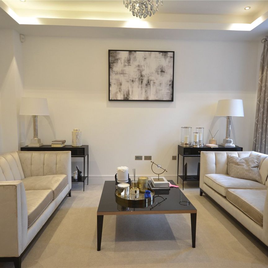 Pine Lodge Way, Epsom, Surrey, KT19 7AA - Photo 1