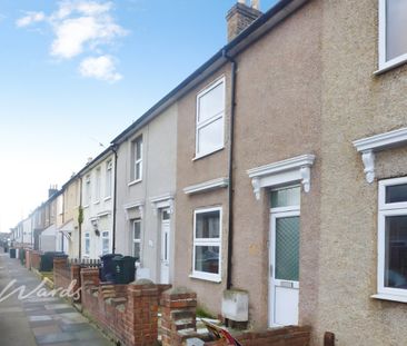 3 bedroom terraced house to rent - Photo 6