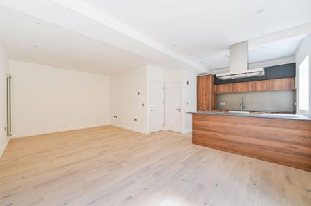 4 bedroom detached house to rent - Photo 4