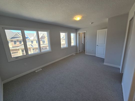 For Lease - 205 Thames Way Unit# 5, Hamilton, Ontario - Photo 1