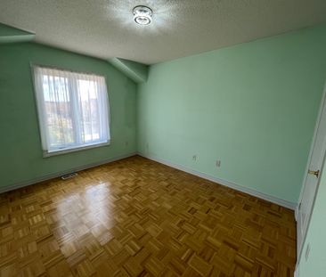 For Lease - 22 Gauguin Avenue, Vaughan, Ontario - Photo 6