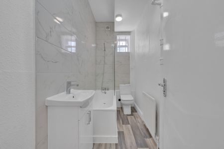 1 Bedroom Flat - Photo 5