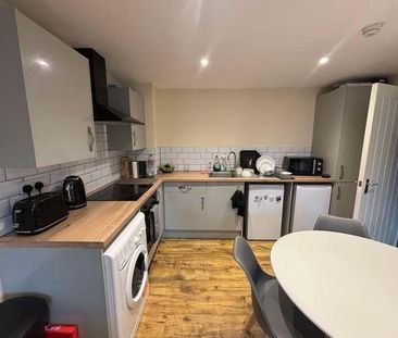 Kisar Court, Salisbury Street, SO15 - Photo 4