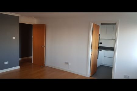 3 Bed Flat, Ocean Drive, EH6 - Photo 5