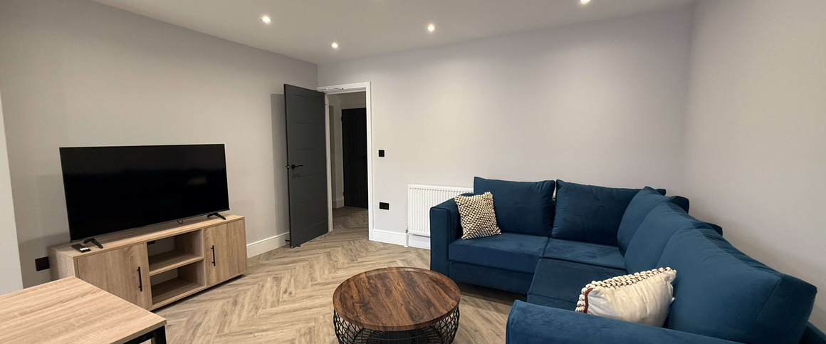 120 Seconds to the Station, 0 Seconds to Your Garden Office 🚉🌿 Room 3 - Photo 1