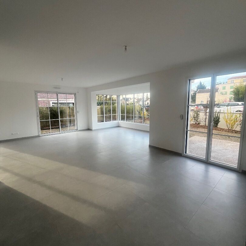 Superbe Maison Neuve à Louer à Maisons-Laffitte ! - Photo 1
