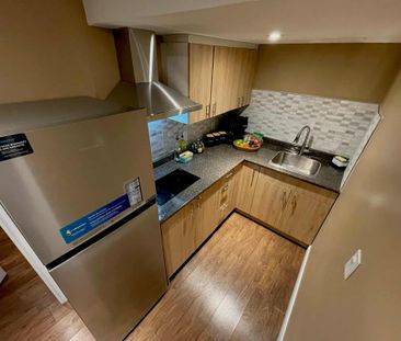 For Lease - 8084 Windsong Drive, Niagara Falls, Ontario - Photo 3