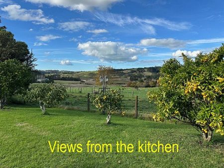 Fully Furnished Country Retreat - Photo 2