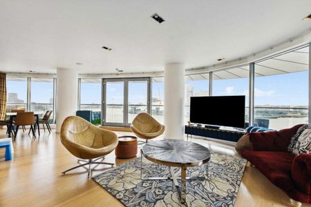 Fairmont Avenue, Canary Wharf, E14 - Photo 2