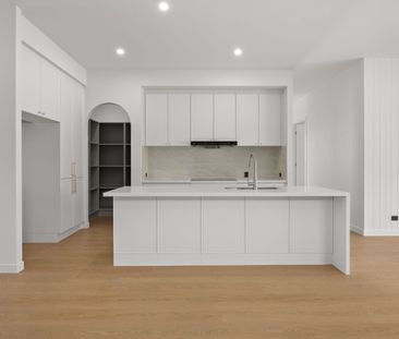 30 Tyson Street, White Rock QLD 4306 - House For Rent | Domain - Photo 2