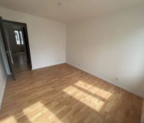 Location Appartement 2 pièces 35 m2 à Saint-Quentin - Photo 3