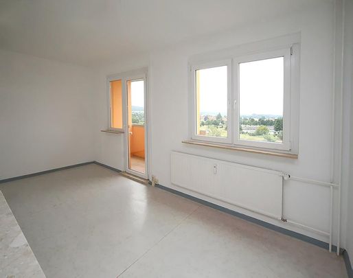 Schöne 4-Raumwohnung mit Balkon - Foto 1
