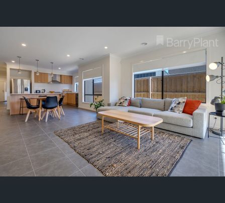 7 Portobello Way, Fraser Rise, Vic 3336 - Photo 1