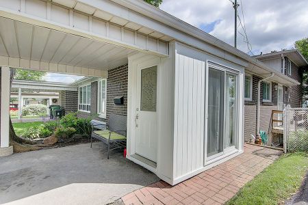 For Lease - 47 Bessarion Road Unit# Main, Toronto, Ontario - Photo 3