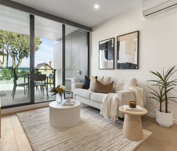 Contemporary Living in the Heart of Preston - Photo 1