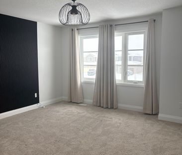 For Lease - 33 Evylean Court, St. Thomas, Ontario - Photo 4