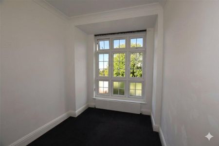 3 bedroom end of terrace house to rent - Photo 4