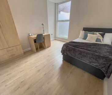 7 bedroom terraced house to rent - Photo 5