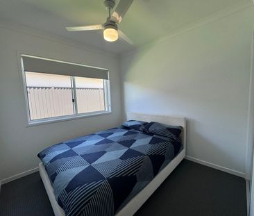 ROOMING ACCOMODATION - FULLY FURNISHED! - Photo 2