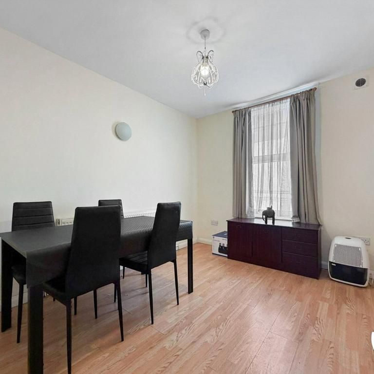 1 bedroom in a house share to rent - Photo 1
