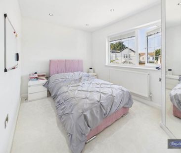 4 bedroom detached house to rent - Photo 5