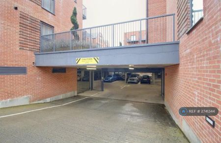 2 bedroom flat to rent - Photo 5