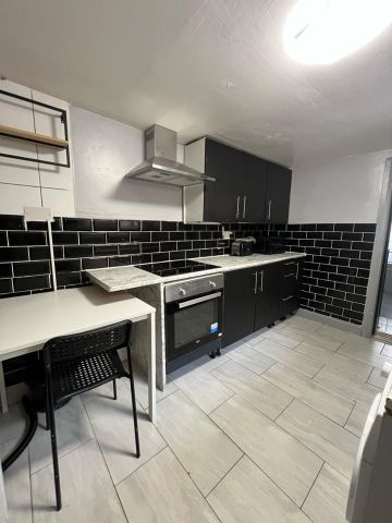 Room in a Shared House, Grange Road, E13 - Photo 4