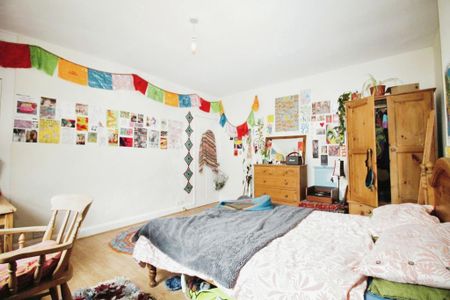 3 bedroom semi-detached house to rent - Photo 4