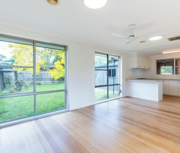 Everything New, Effortlessly Coastal – Renovated Mornington Gem! - Photo 1