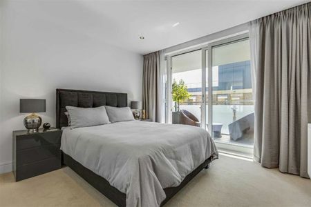 Levett Square - Photo 3