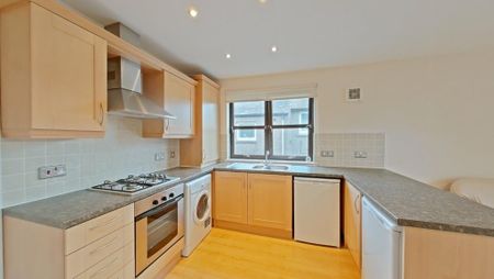 2 bedroom flat to rent - Photo 3
