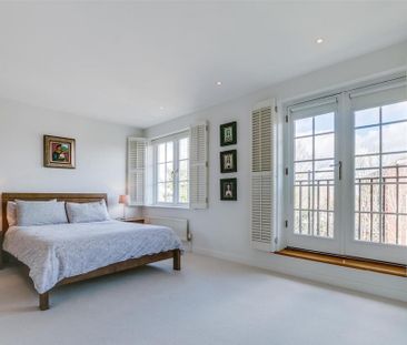 4 bedroom terraced house to rent - Photo 6