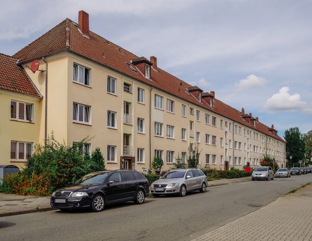 Citywohnung mit Tageslichtbad // EG mitte // EG rechts - WBS erforderlich - Foto 1