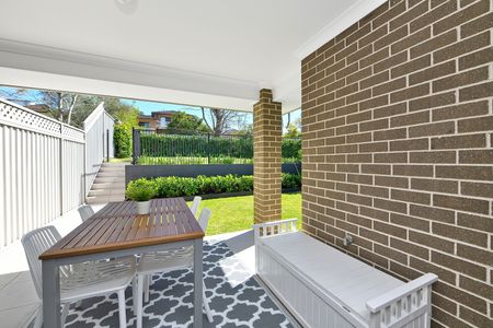 33 Carrington Avenue, Mortdale NSW 2223 - House For Rent | Domain - Photo 3