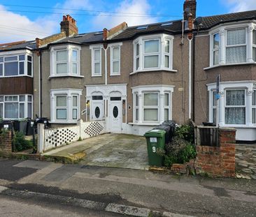 Studio Flat, Laleham Road, SE6 - Photo 2