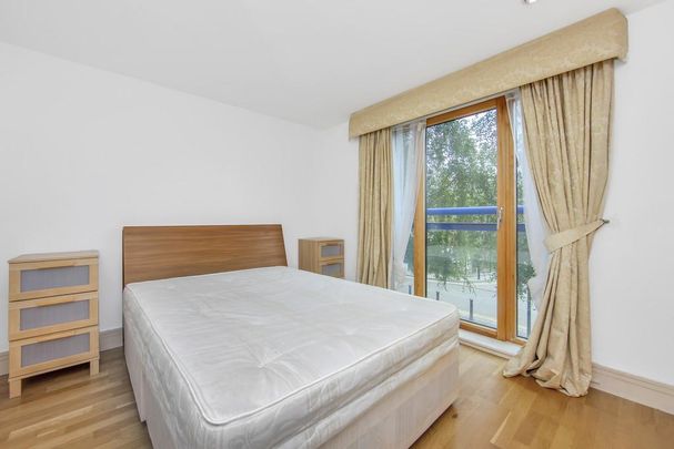 1 bedroom in a flat share to rent - Photo 1