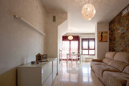 Fantastic penthouse for rent in Aldaia, by the train station - Foto 3