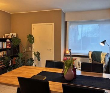 Ruime hoekwoning met terras, tuin en garage. - Photo 4