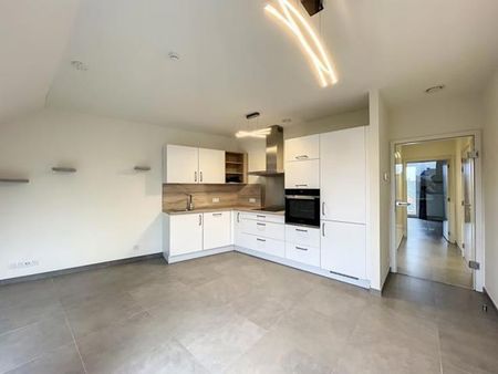 Appartement te huur - Foto 3