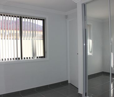 Well designed 2 bedroom granny flat - Photo 4